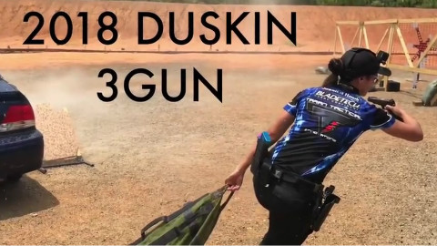 杰西卡·胡克在2018 Duskin三枪赛
